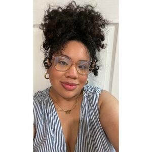 Meet your Posher, Jenny